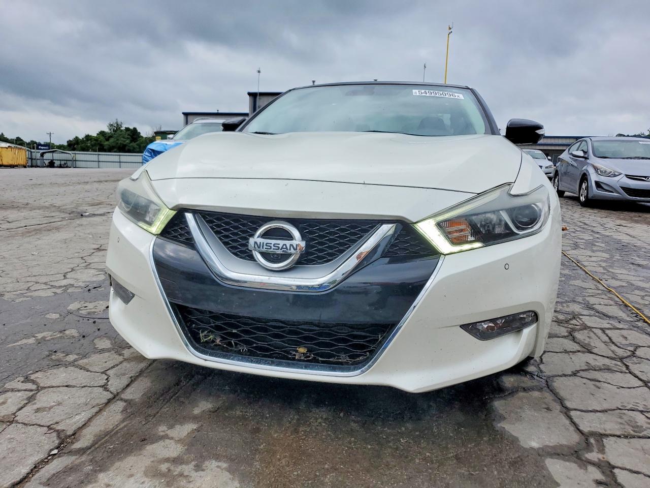 Nissan Maxima Platinum
