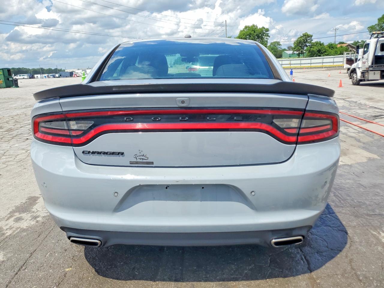 Dodge Charger Sxt