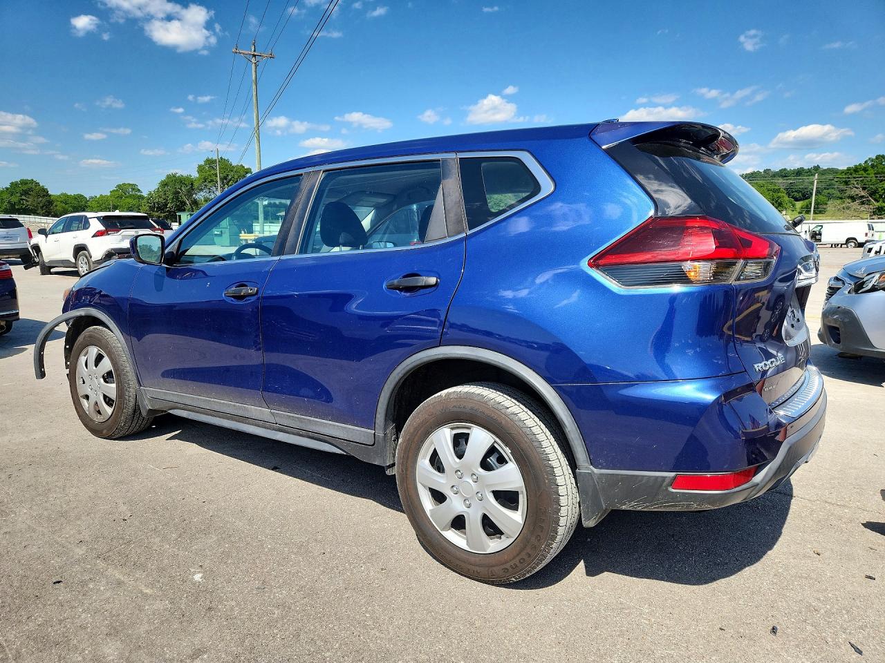 Nissan Rogue S