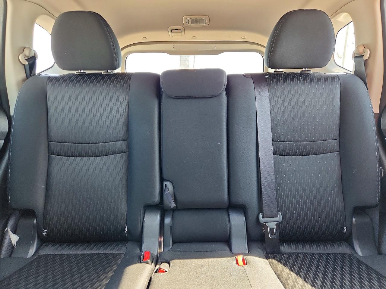 Nissan Rogue S