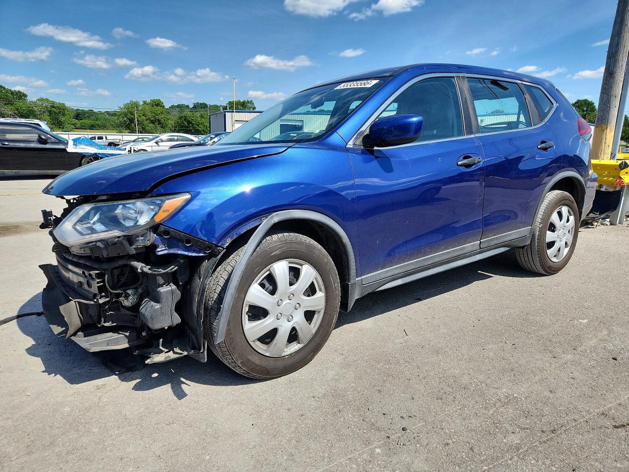 Salvage Nissan Rogue Image