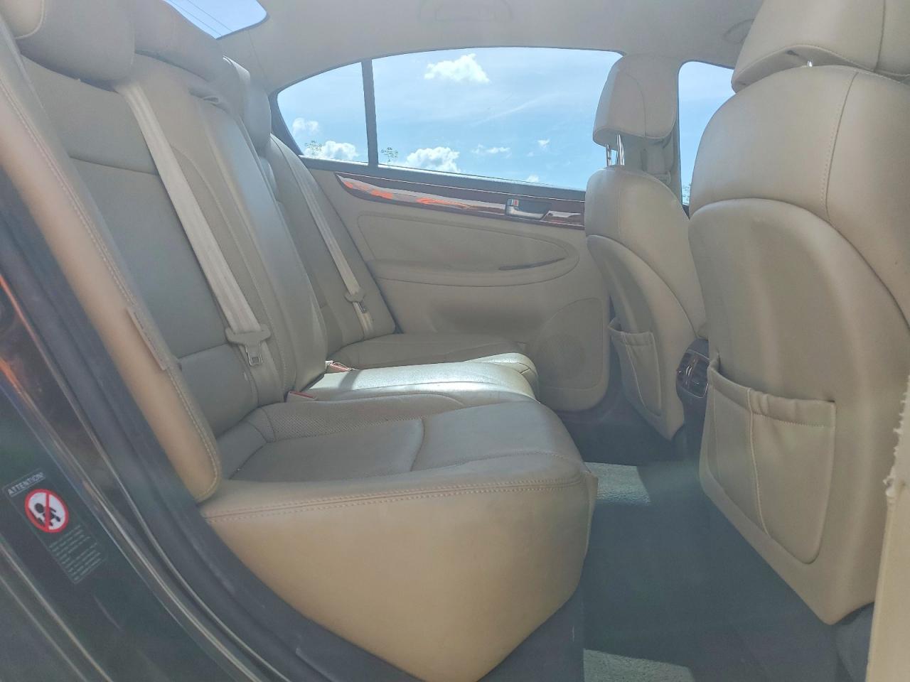 Hyundai Genesis 3.8l
