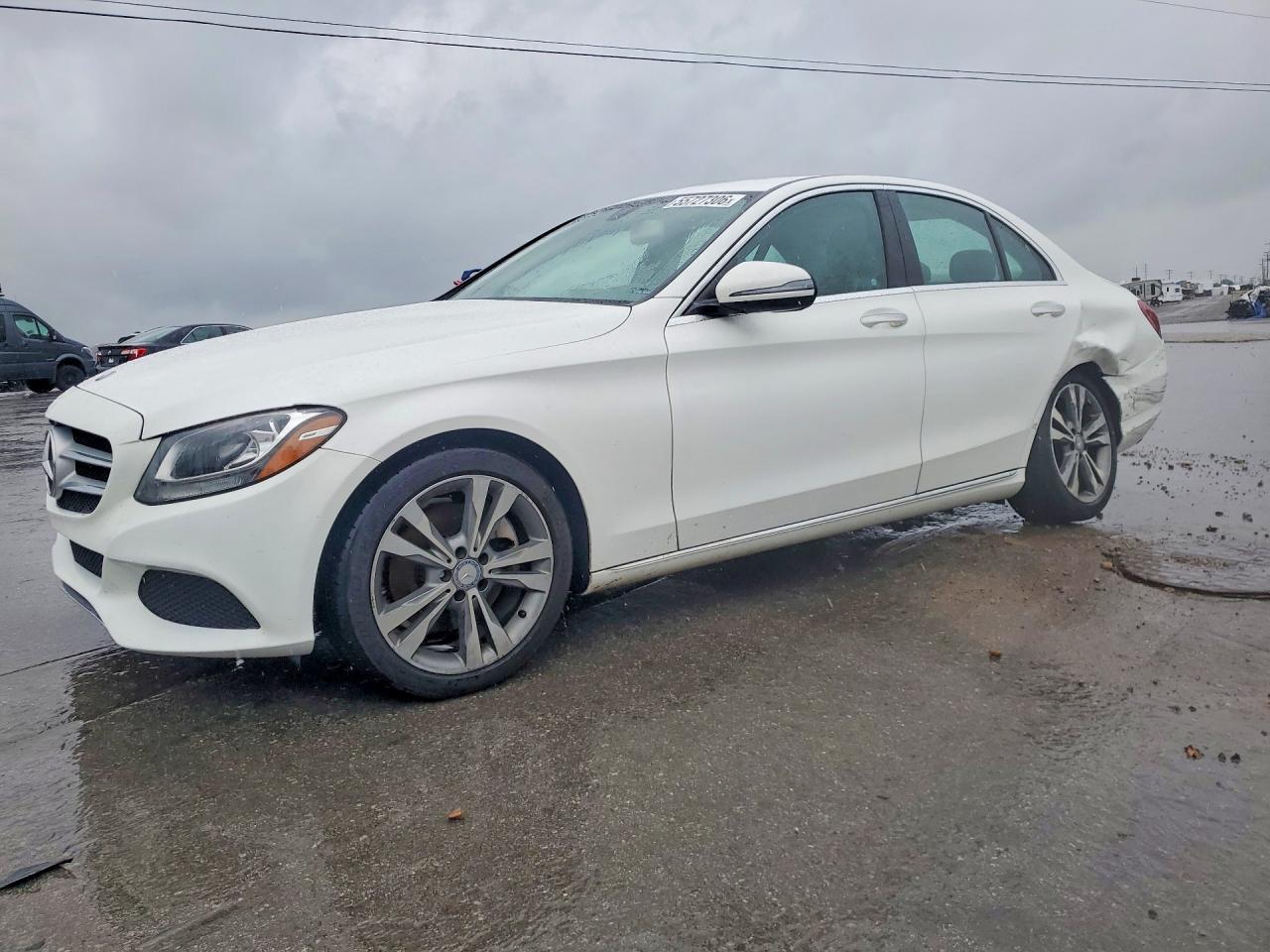 Salvage Mercedes-Benz C-Class Image