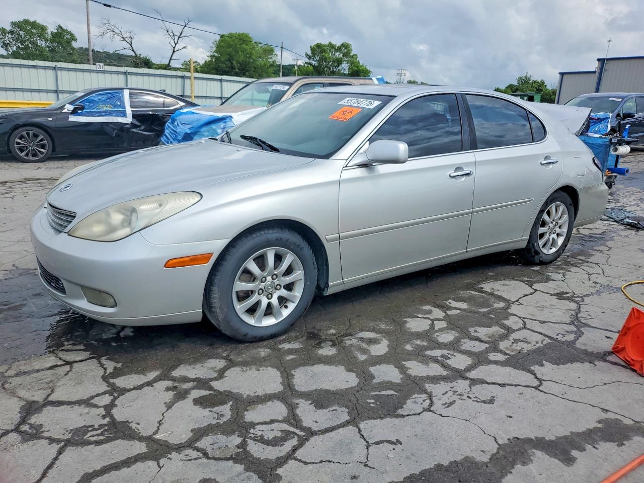 Salvage Lexus Es Image