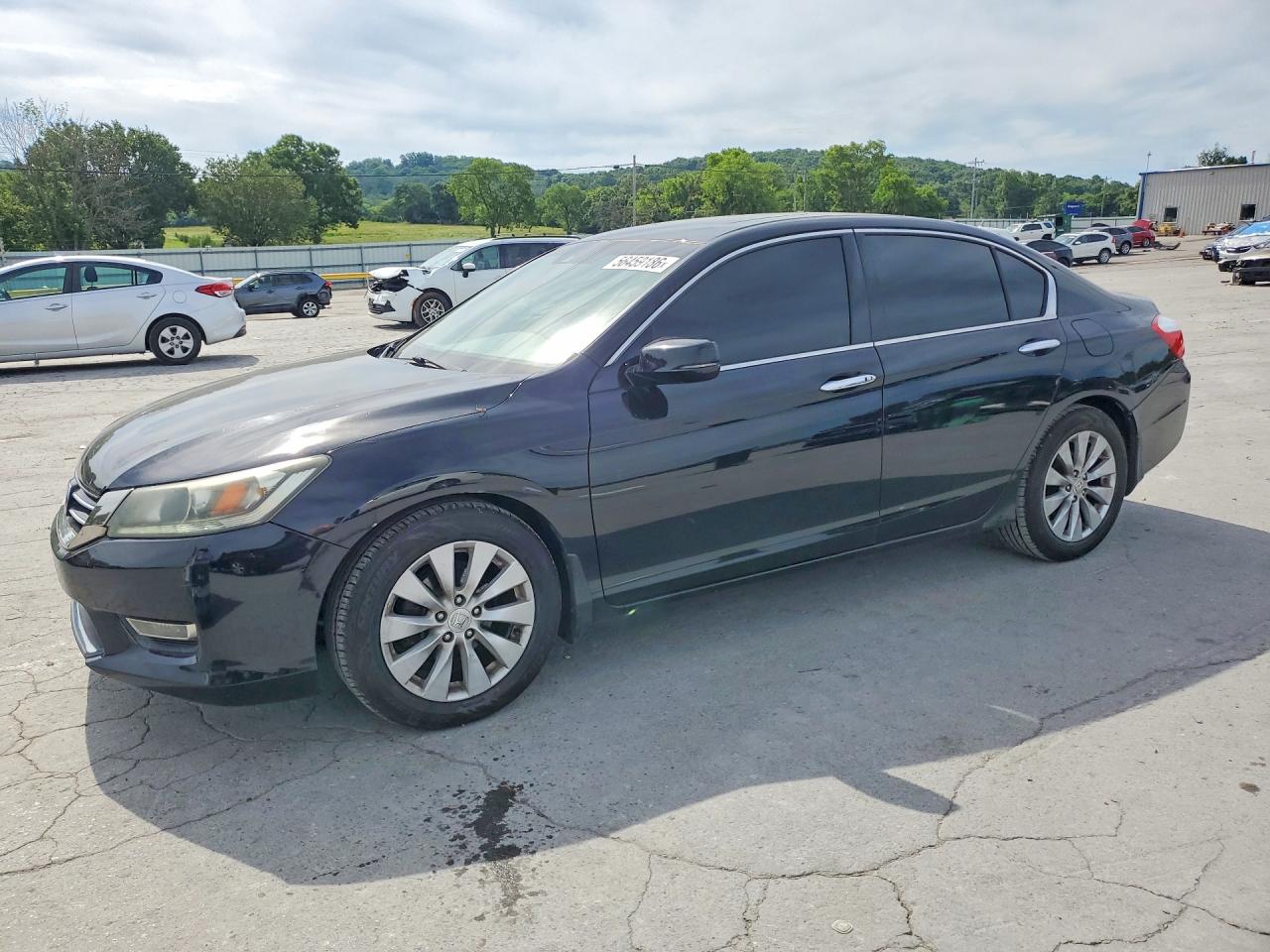 Salvage Honda Accord Image