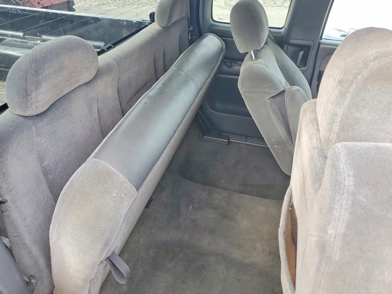 Chevrolet Silverado C1500