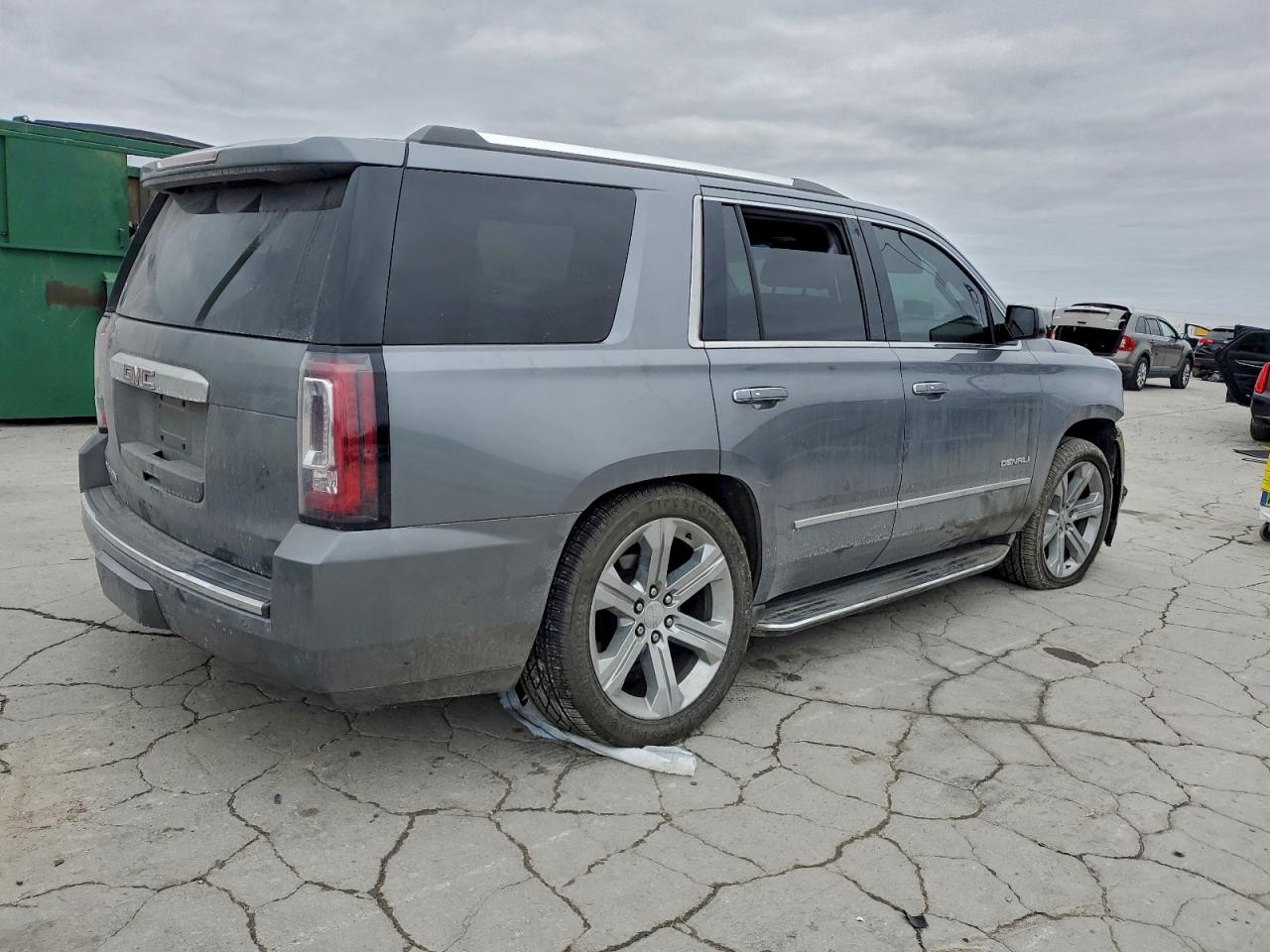 GMC Yukon Denali
