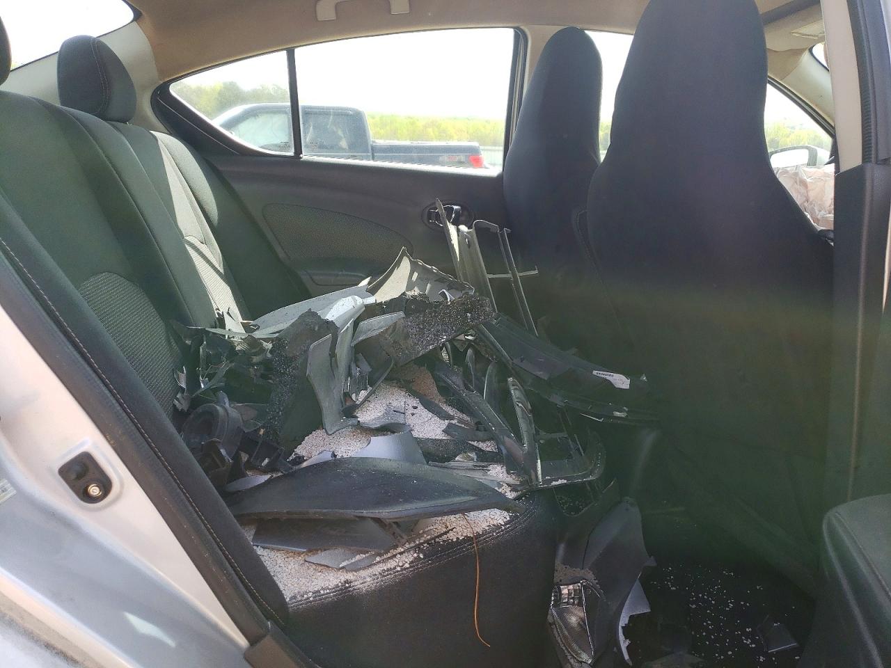 Nissan Versa