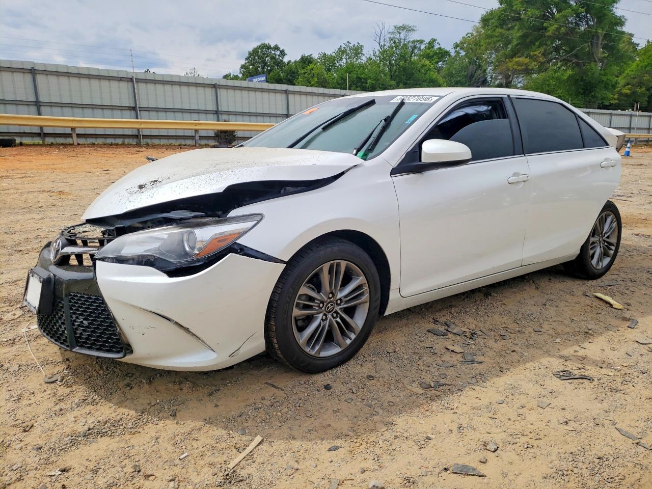 Salvage Toyota Camry Image