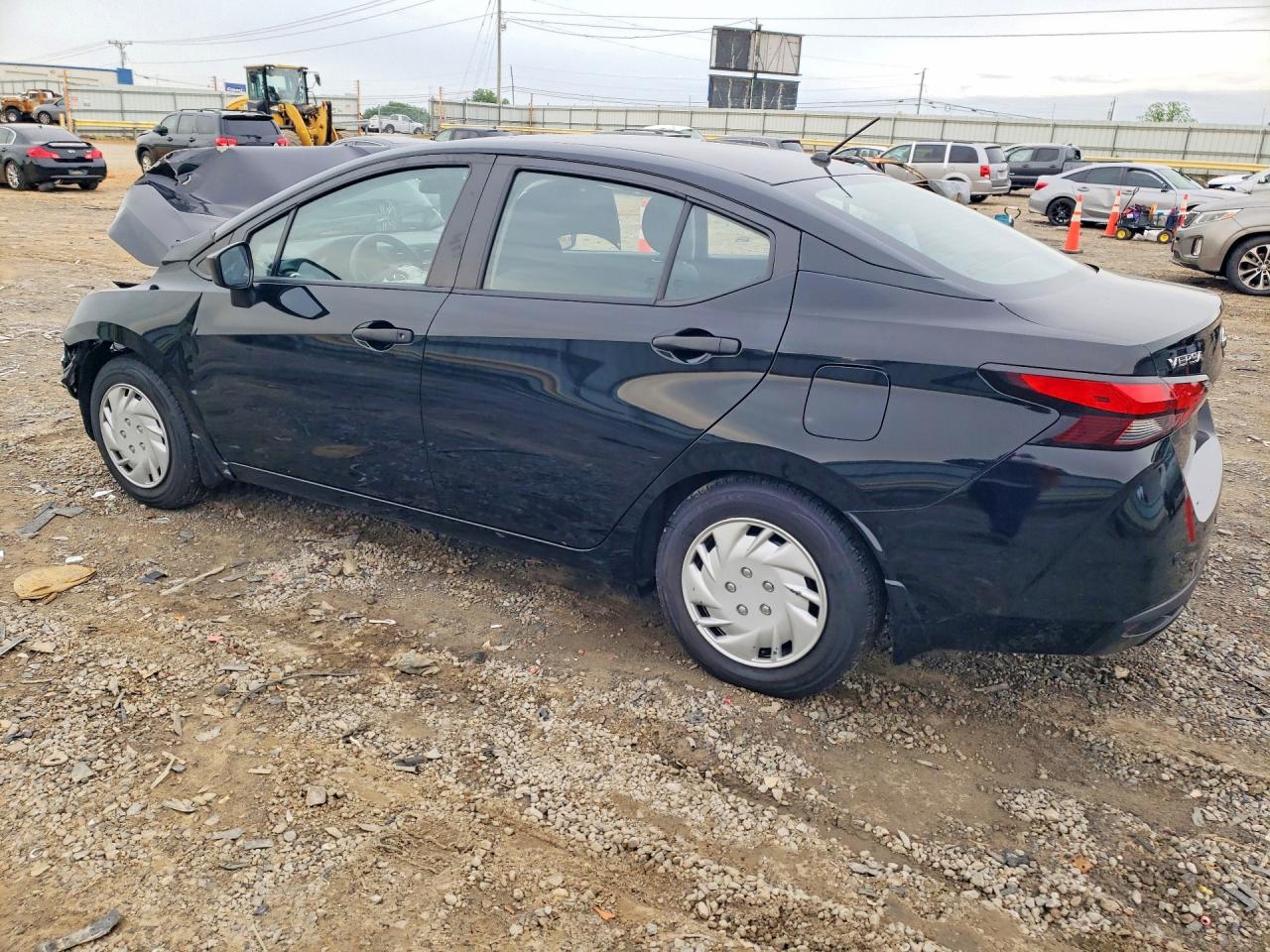 Nissan Versa S