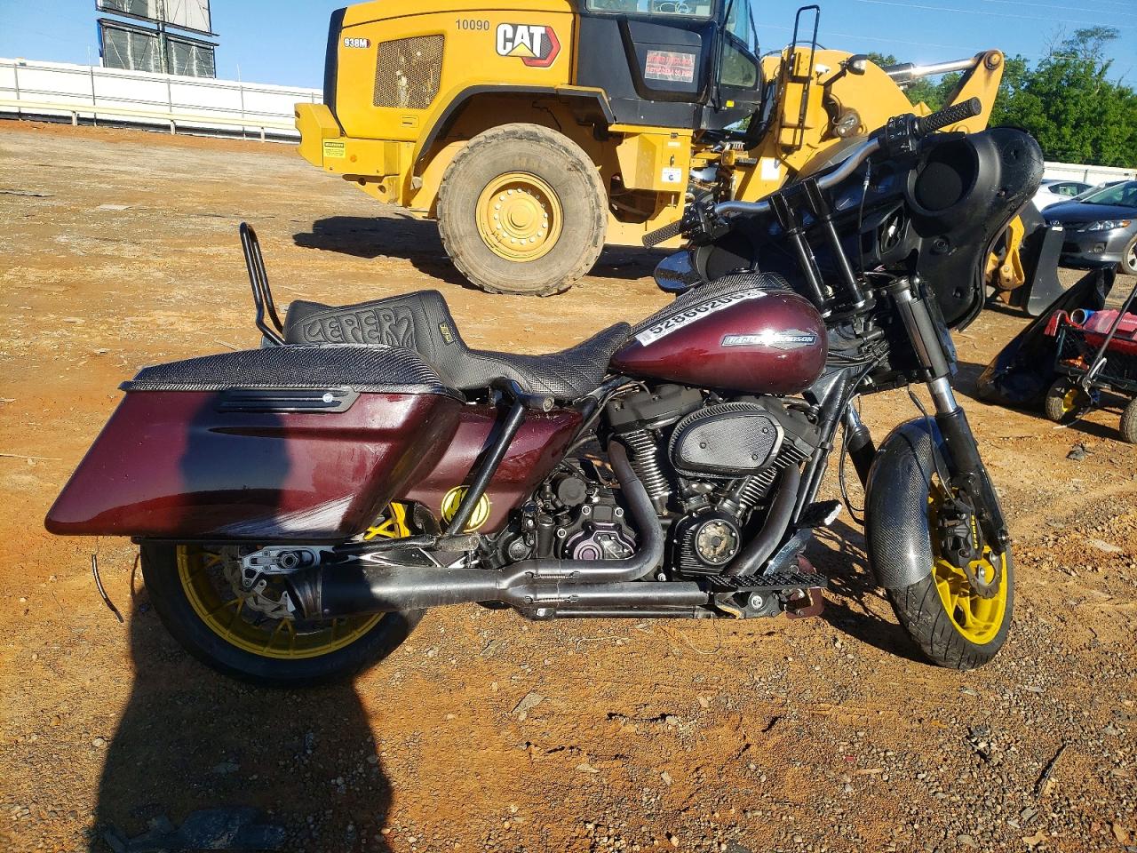 Salvage Harley-Davidson Fl Image