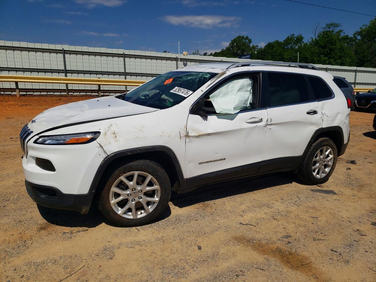 Salvage Jeep Cherokee Image