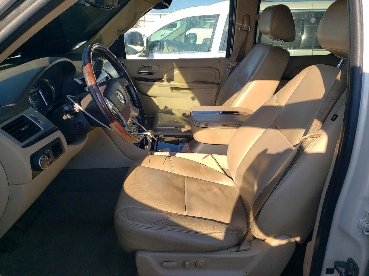 Cadillac Escalade Premium