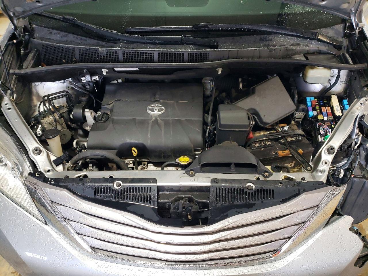Toyota Sienna Xle Premium 8-passenger