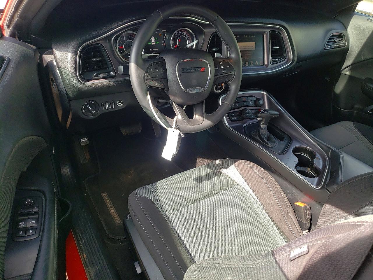 Dodge Challenger Sxt