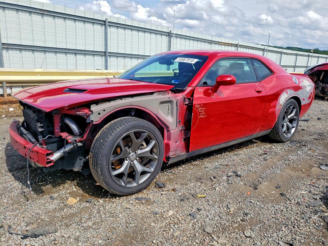 Salvage Dodge Challenger Image