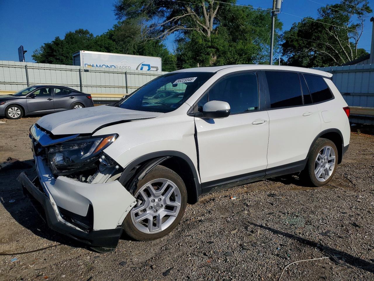Salvage Honda Passport Image