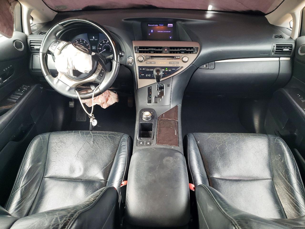 Lexus RX Base
