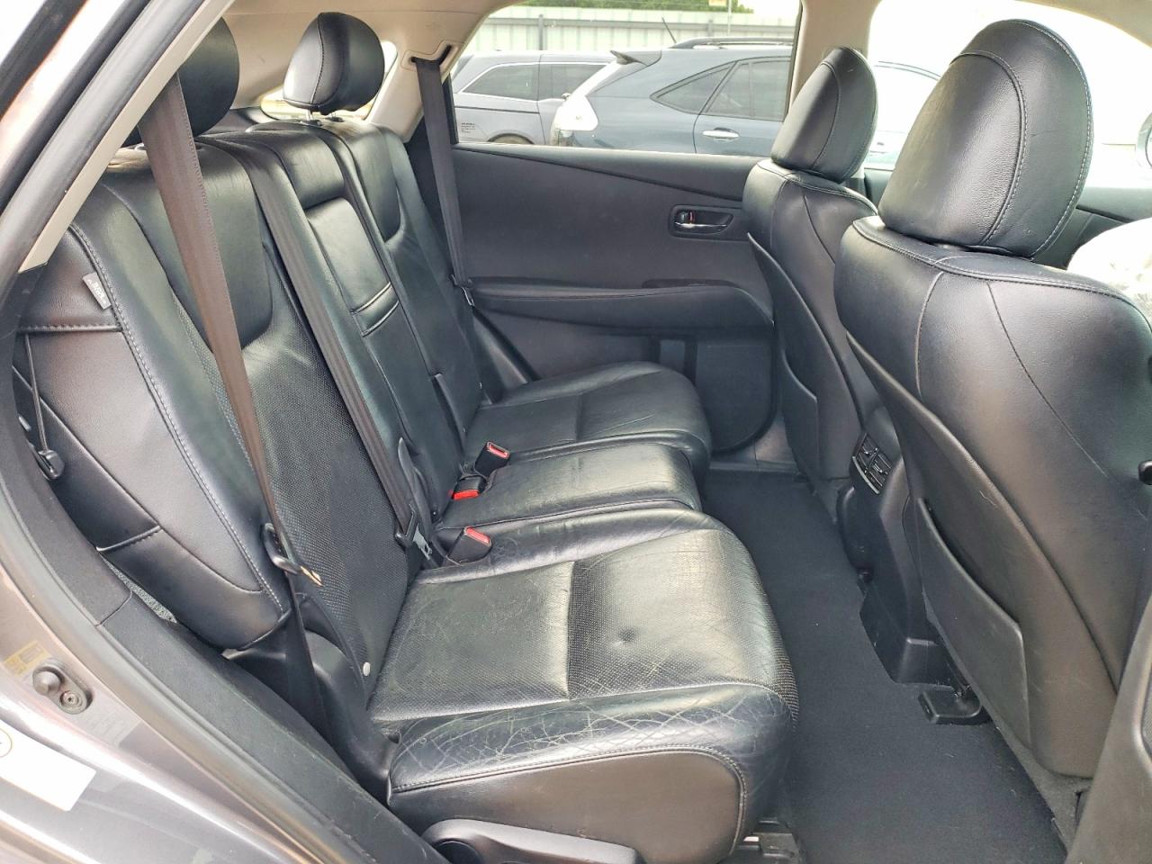 Lexus RX Base
