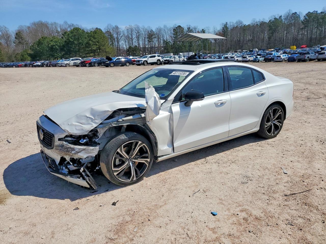 Salvage Volvo S60 Image