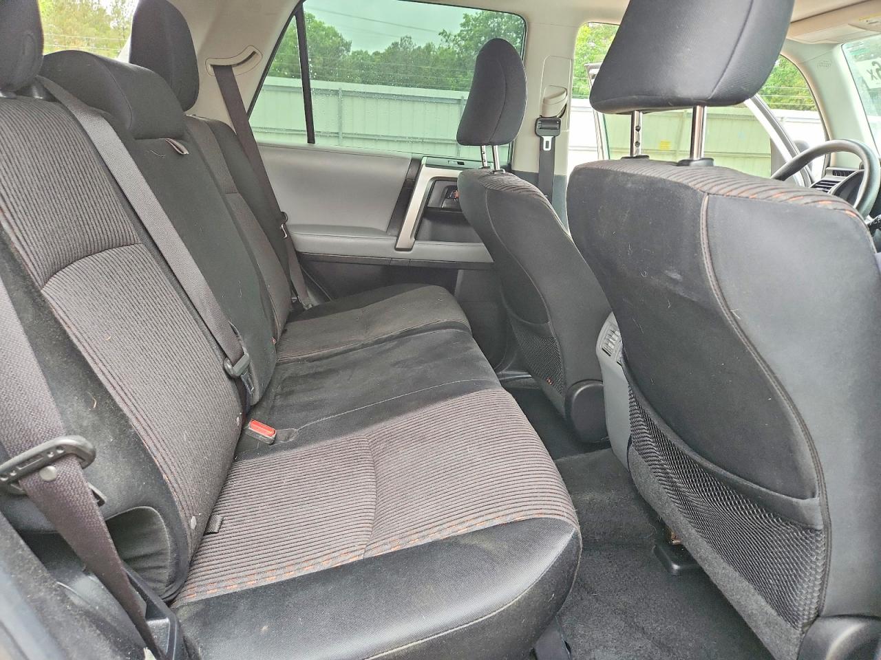 Toyota 4Runner Sr5