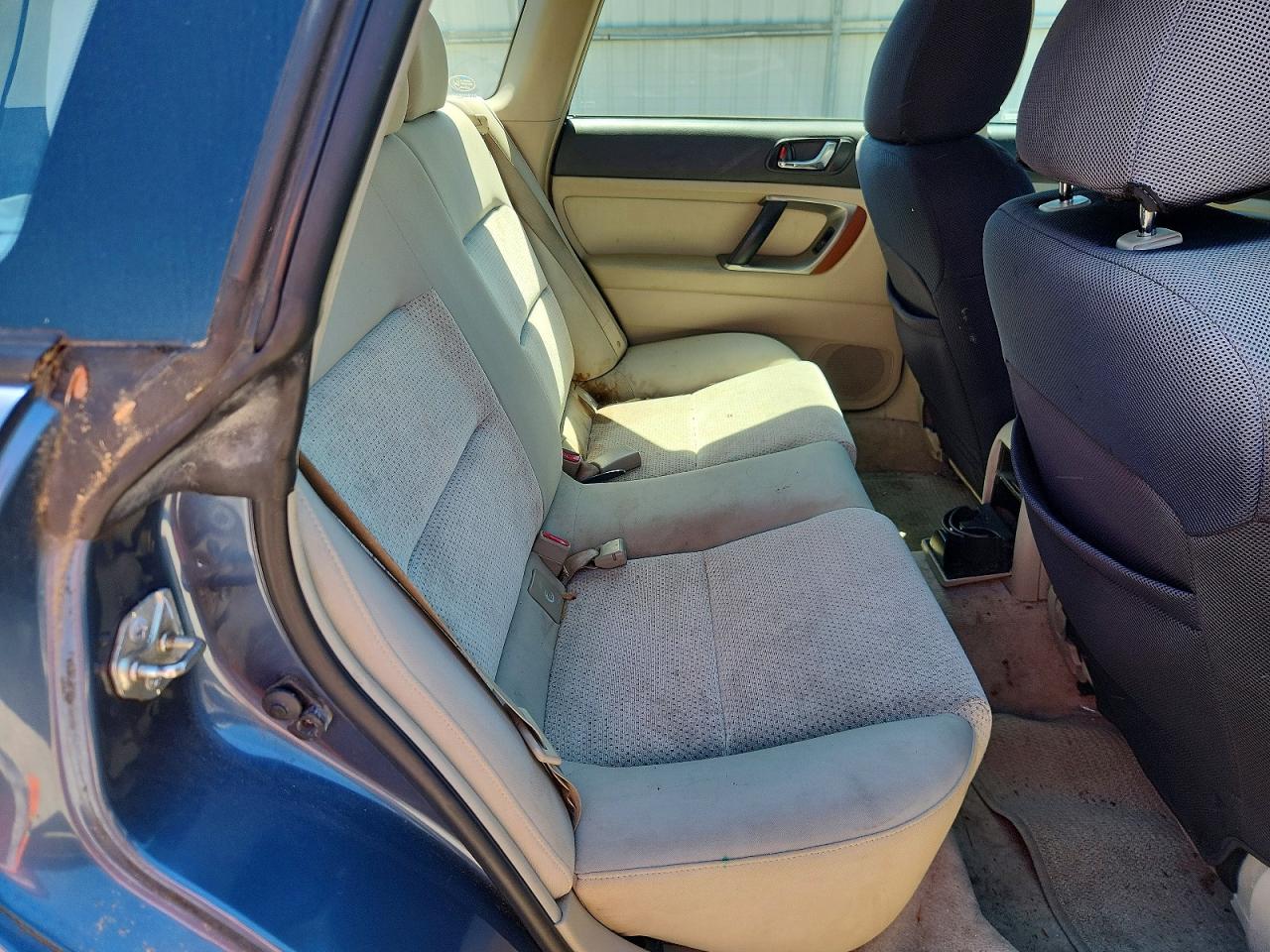 Subaru Legacy Outback 2.5i
