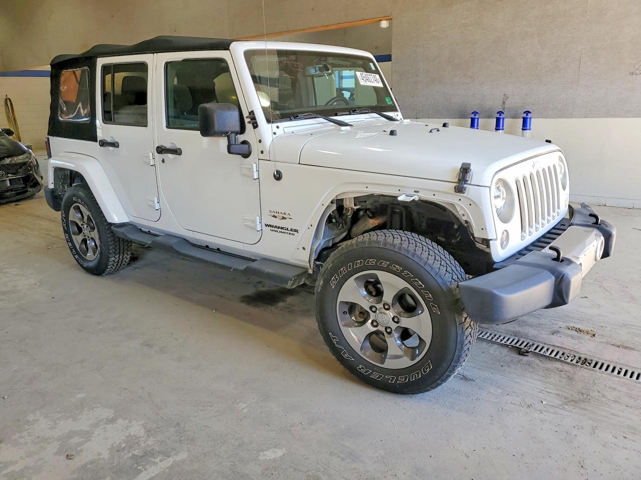Jeep Wrangler Sahara