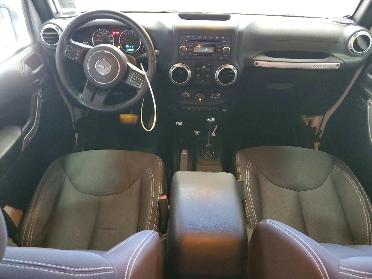 Jeep Wrangler Sahara