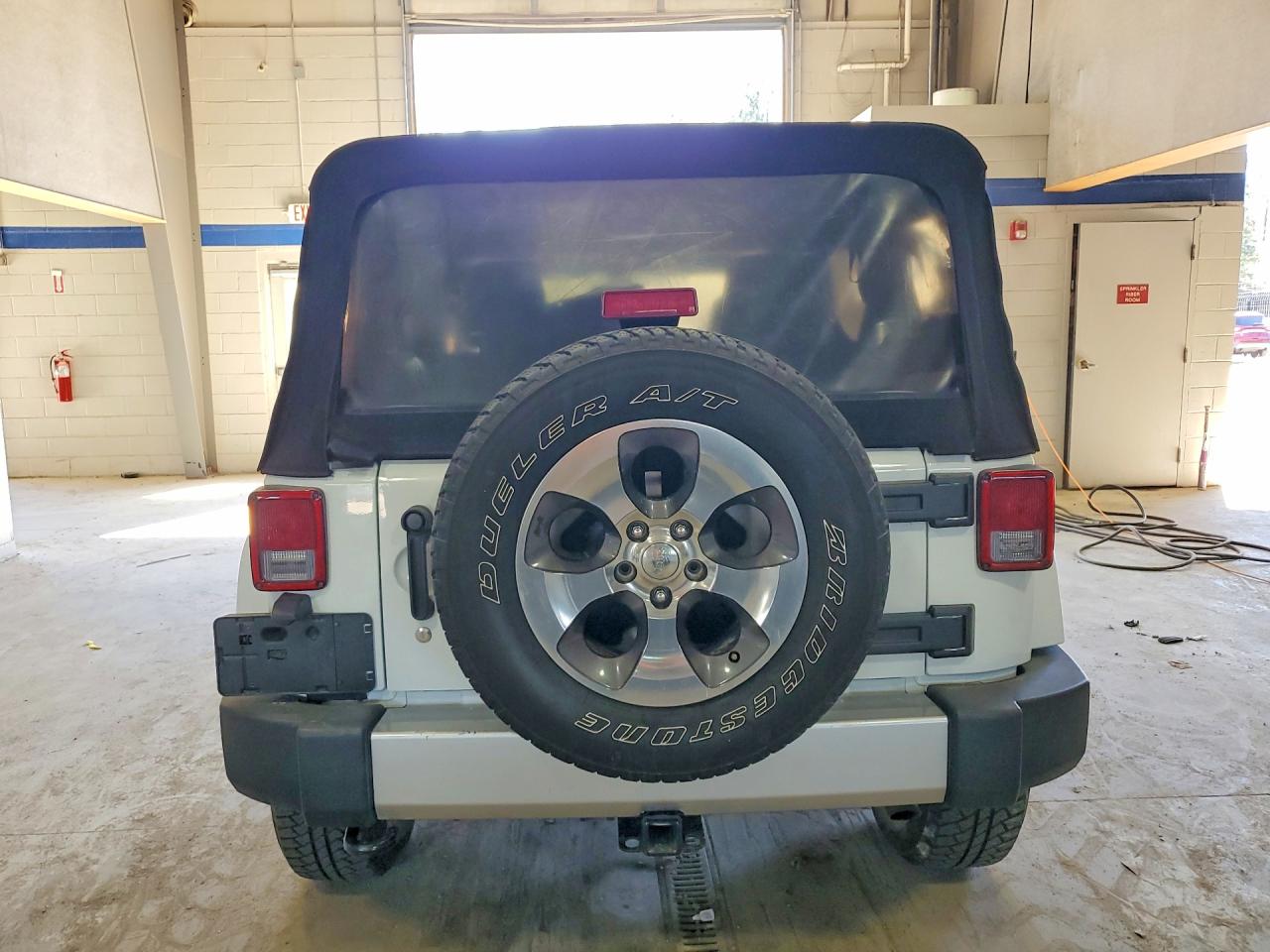Jeep Wrangler Sahara
