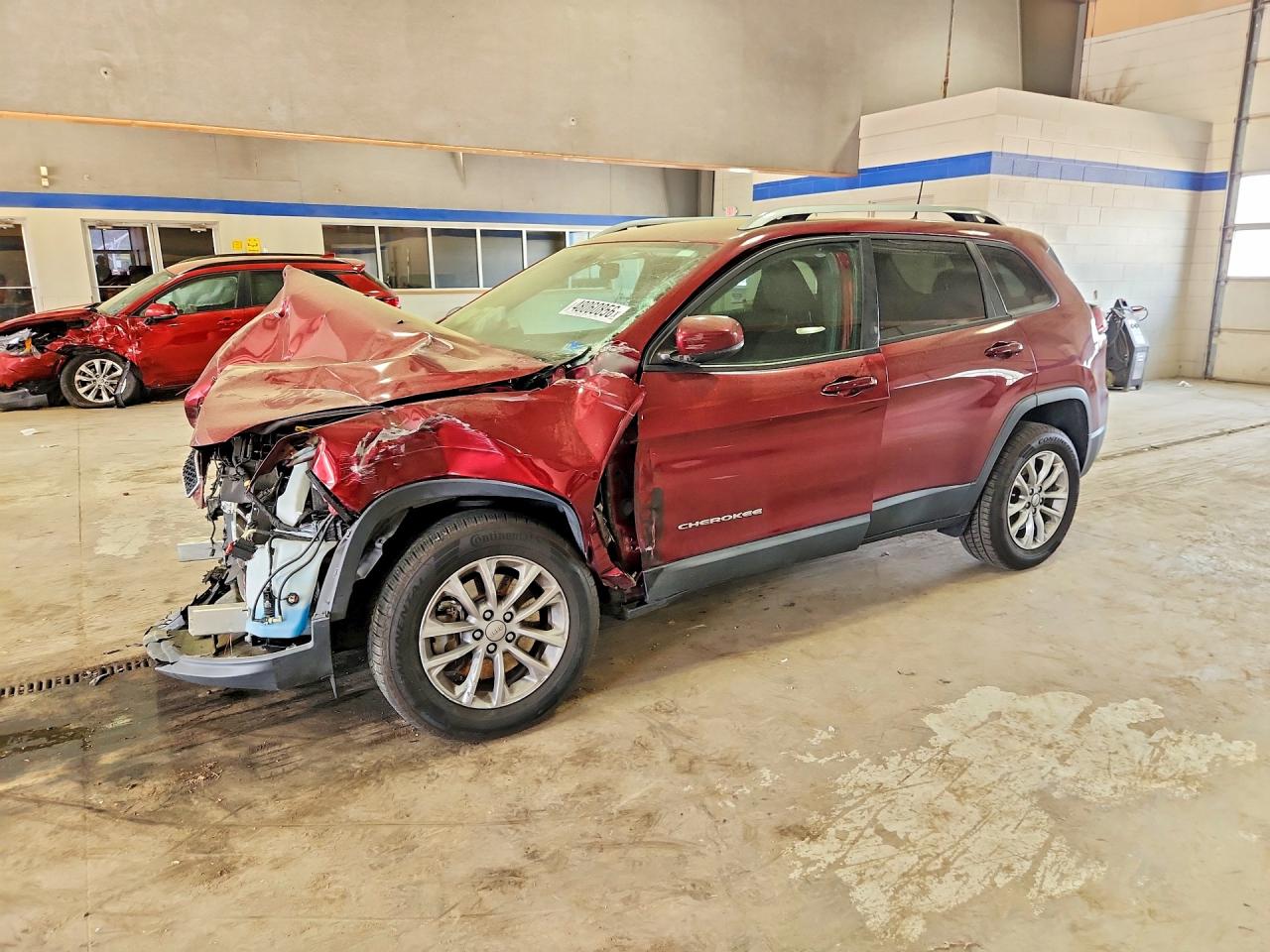 Salvage Jeep Cherokee Image