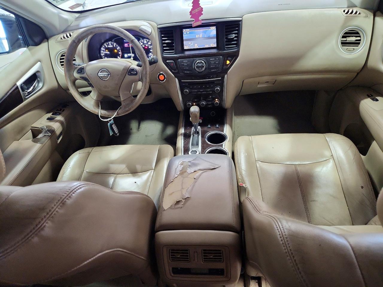 Nissan Pathfinder S