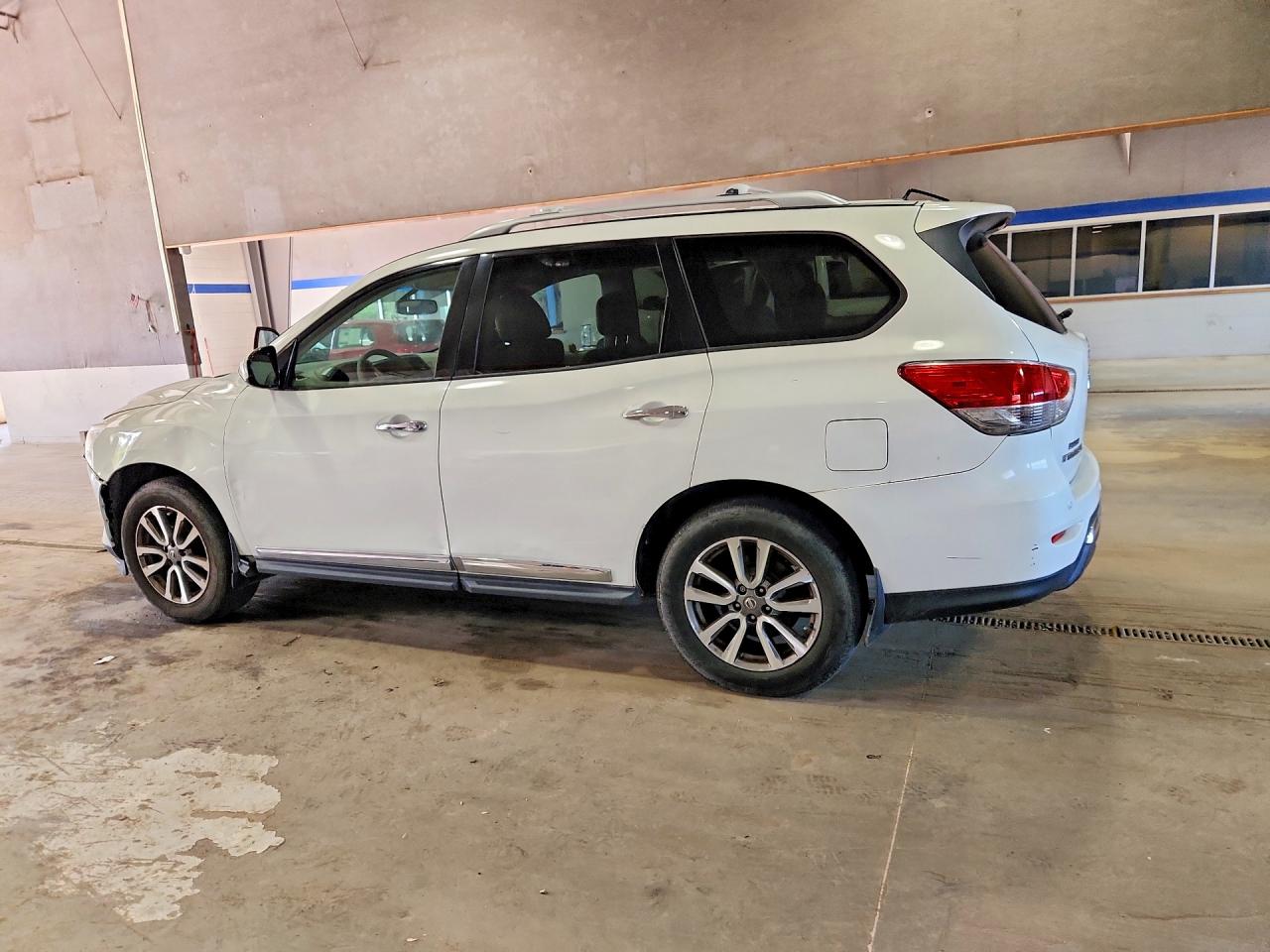 Nissan Pathfinder S