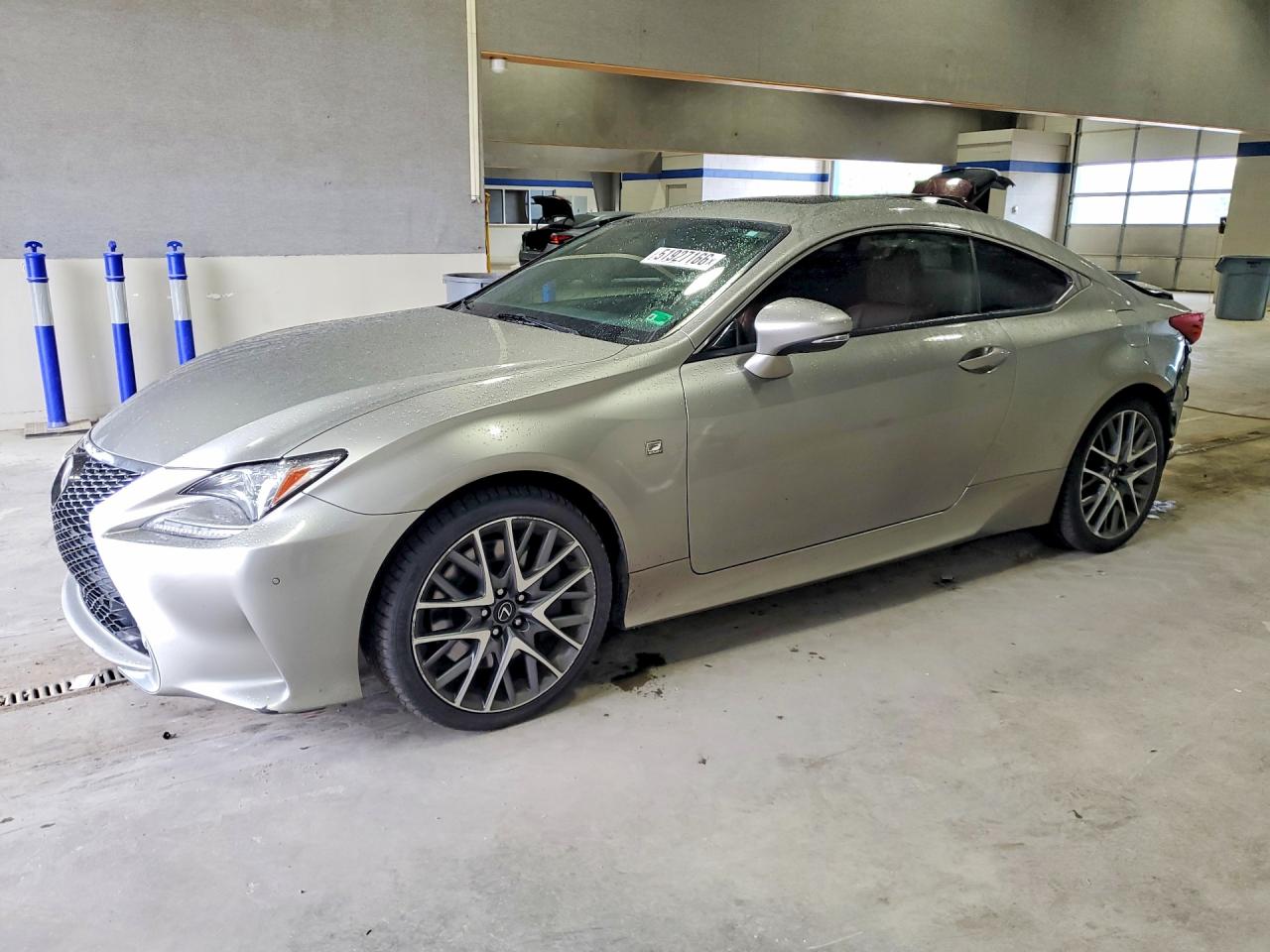 Salvage Lexus RX Image