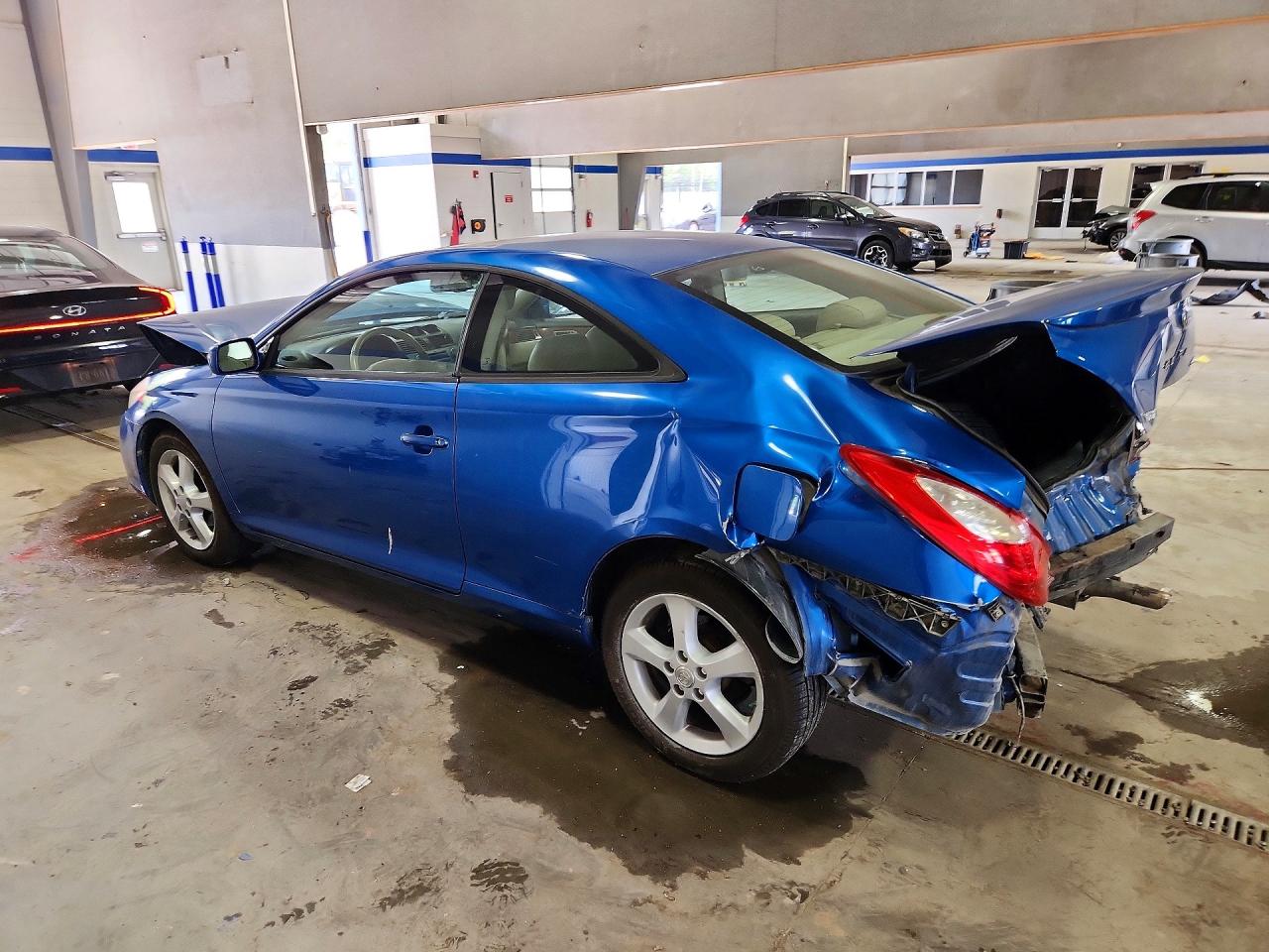 Toyota Camry Sle V6