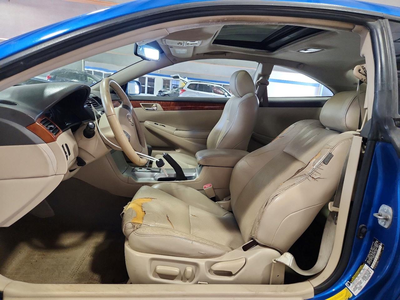 Toyota Camry Sle V6