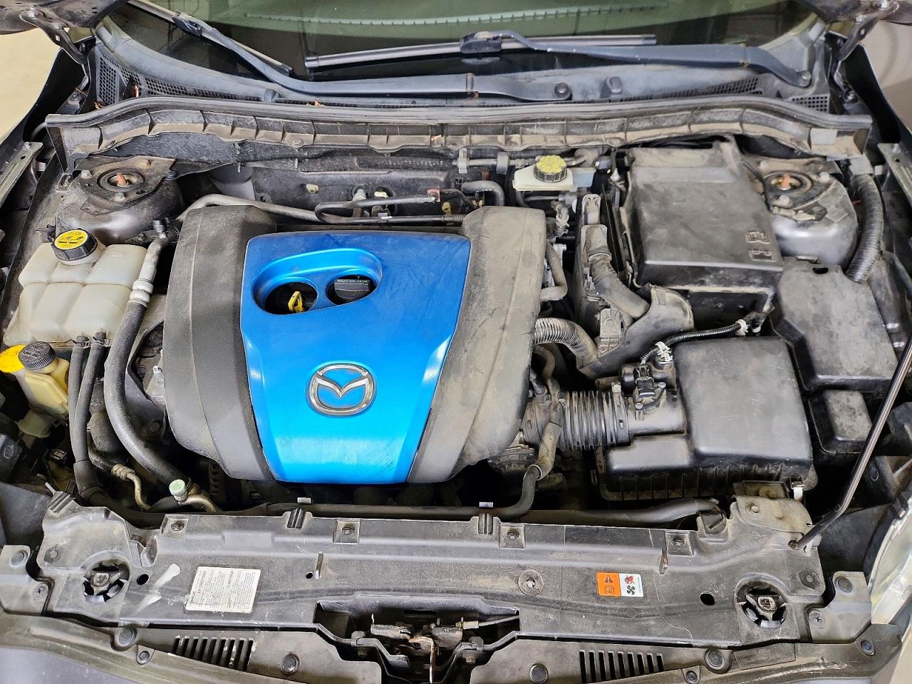 Mazda 3 I