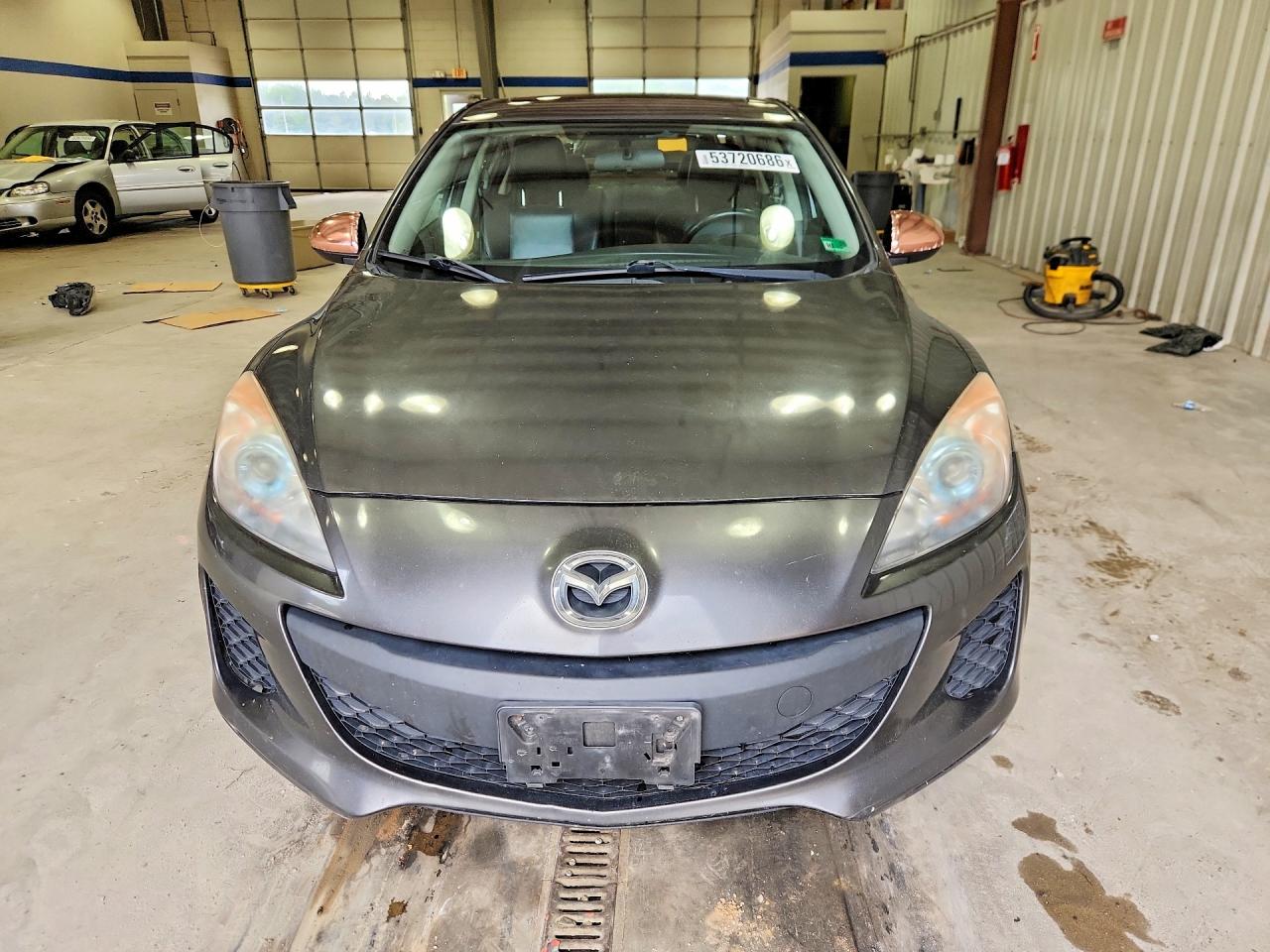 Mazda 3 I