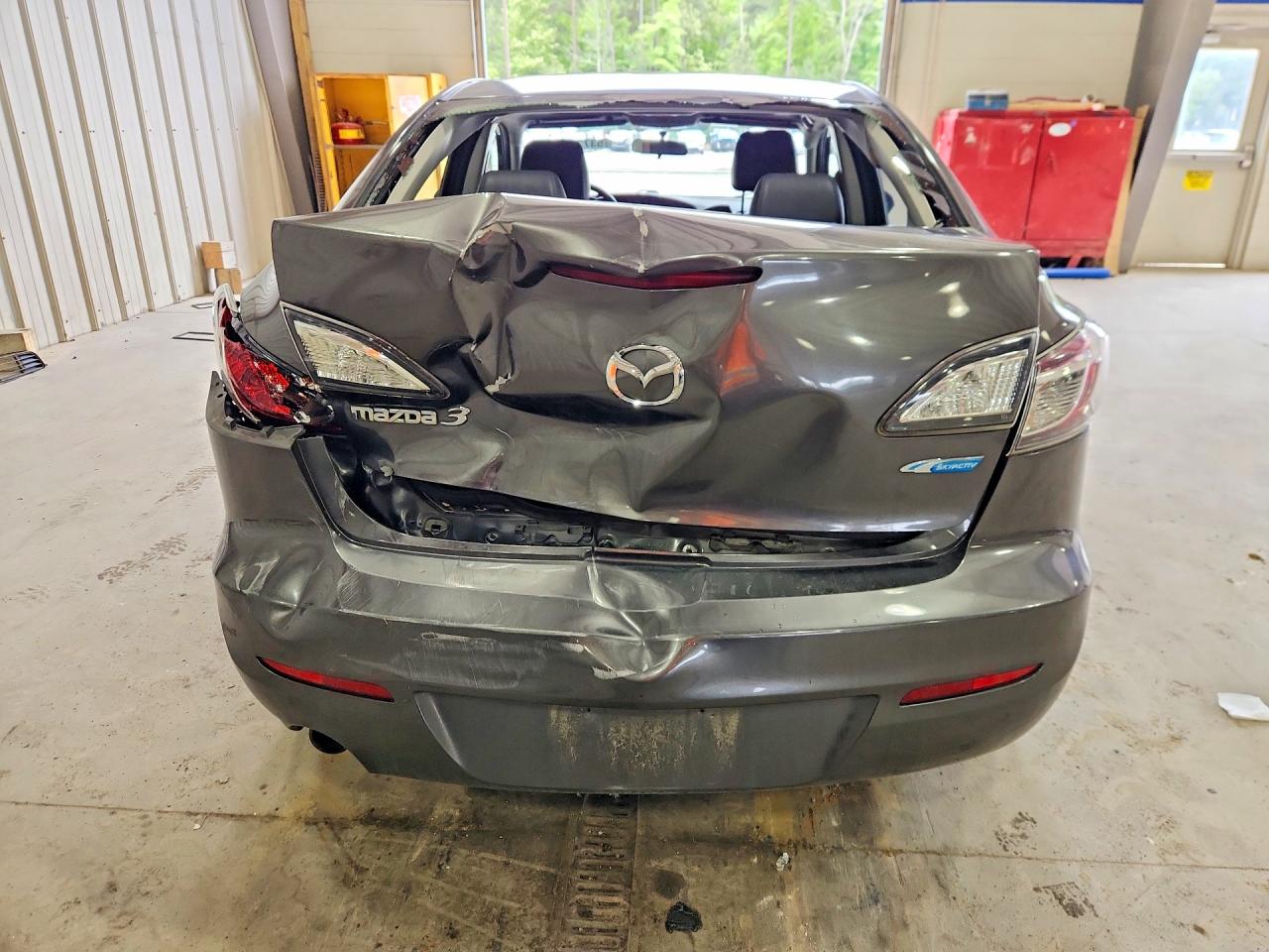 Mazda 3 I
