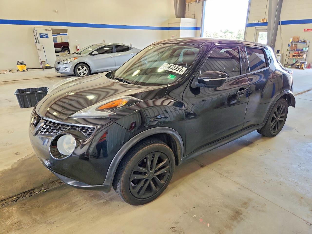 Salvage Nissan JUKE Image