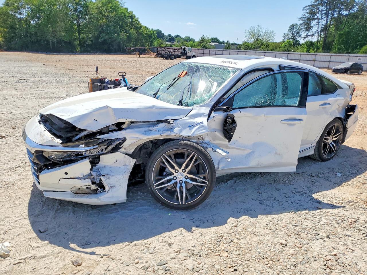 Salvage Honda Accord Image