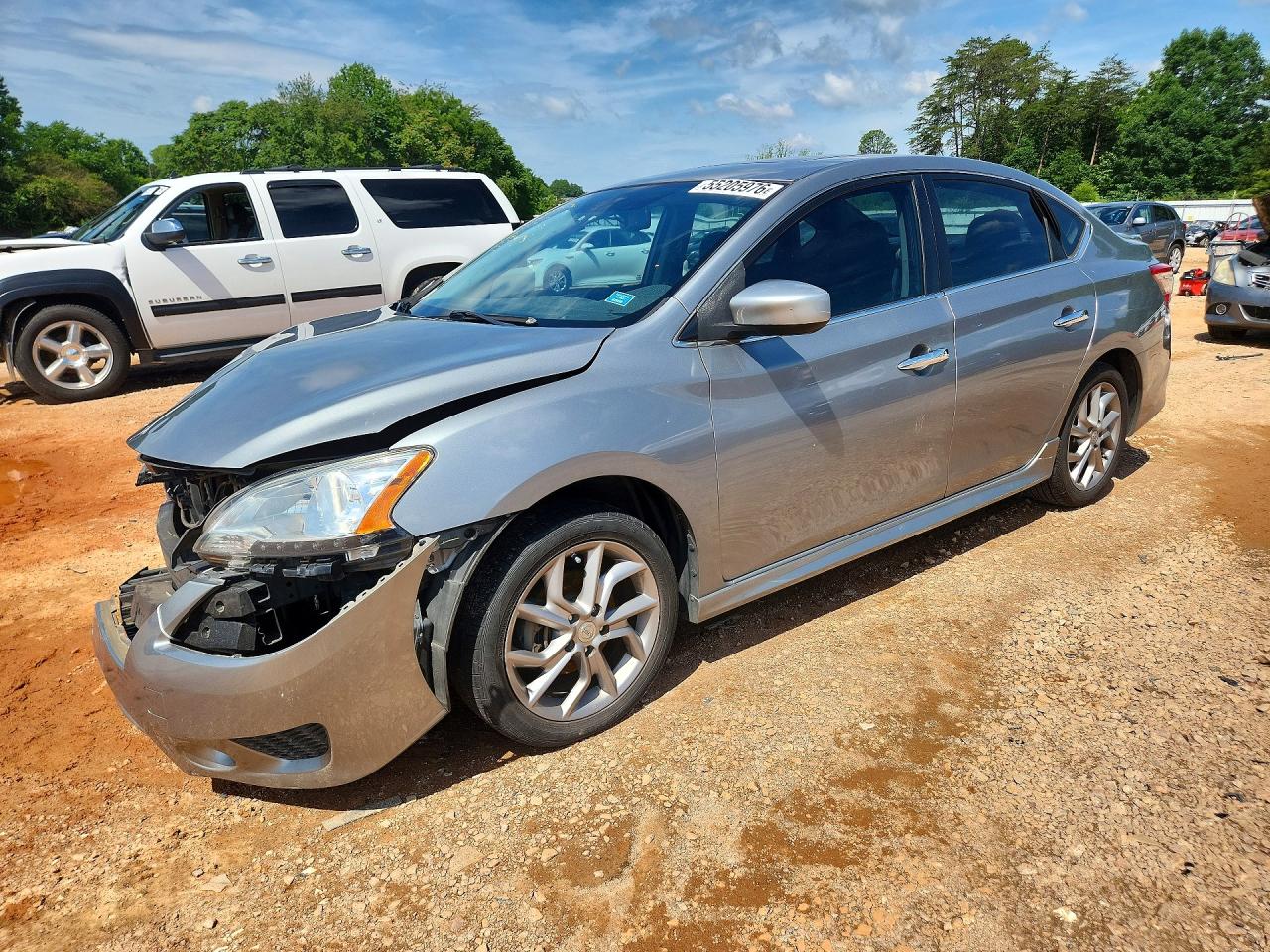 Salvage Nissan Sentra Image