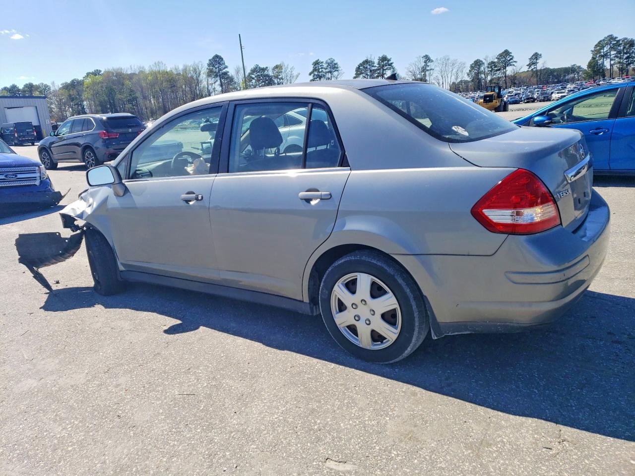 Nissan Versa 1.8 S