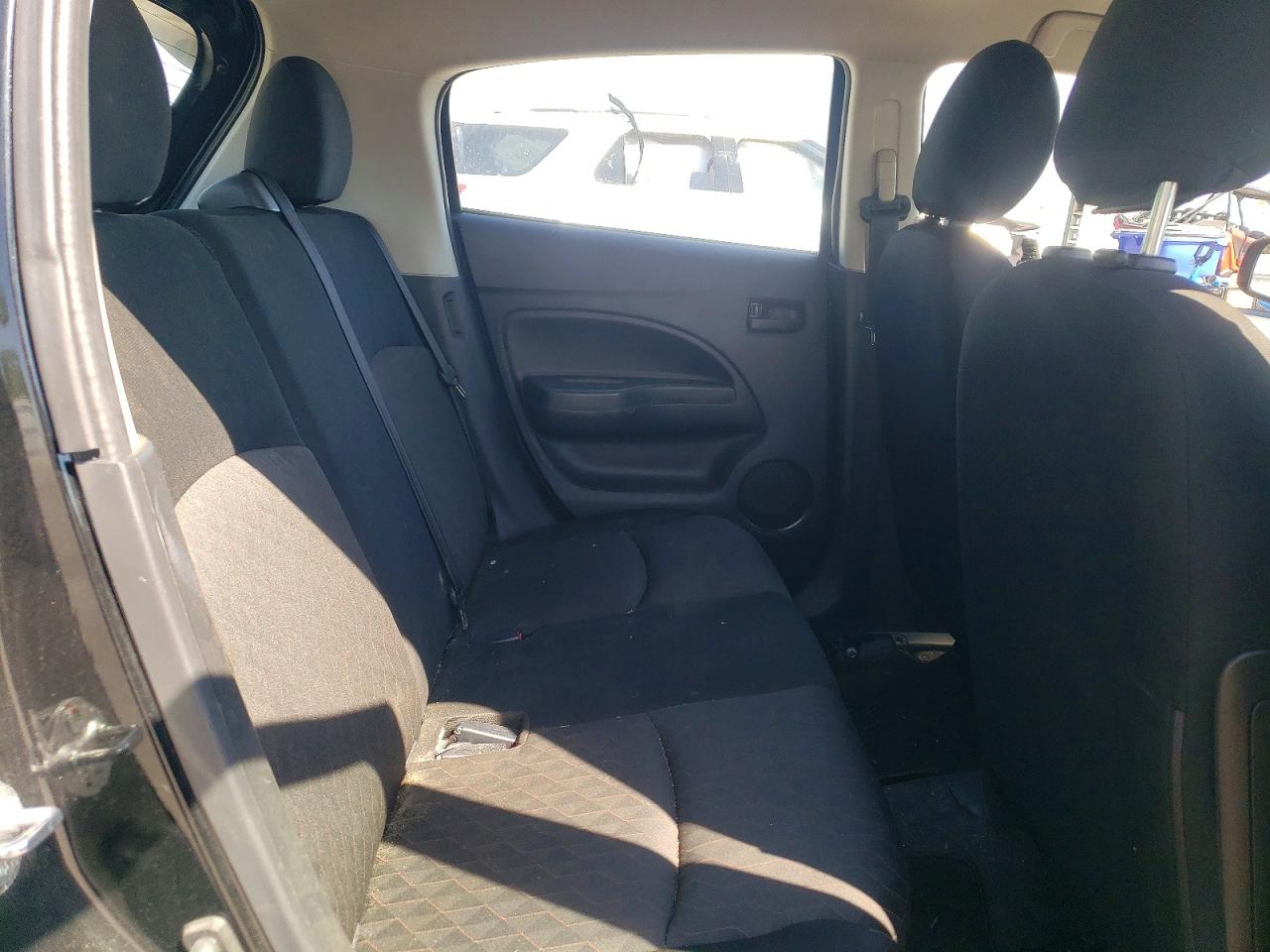 Mitsubishi Mirage Es