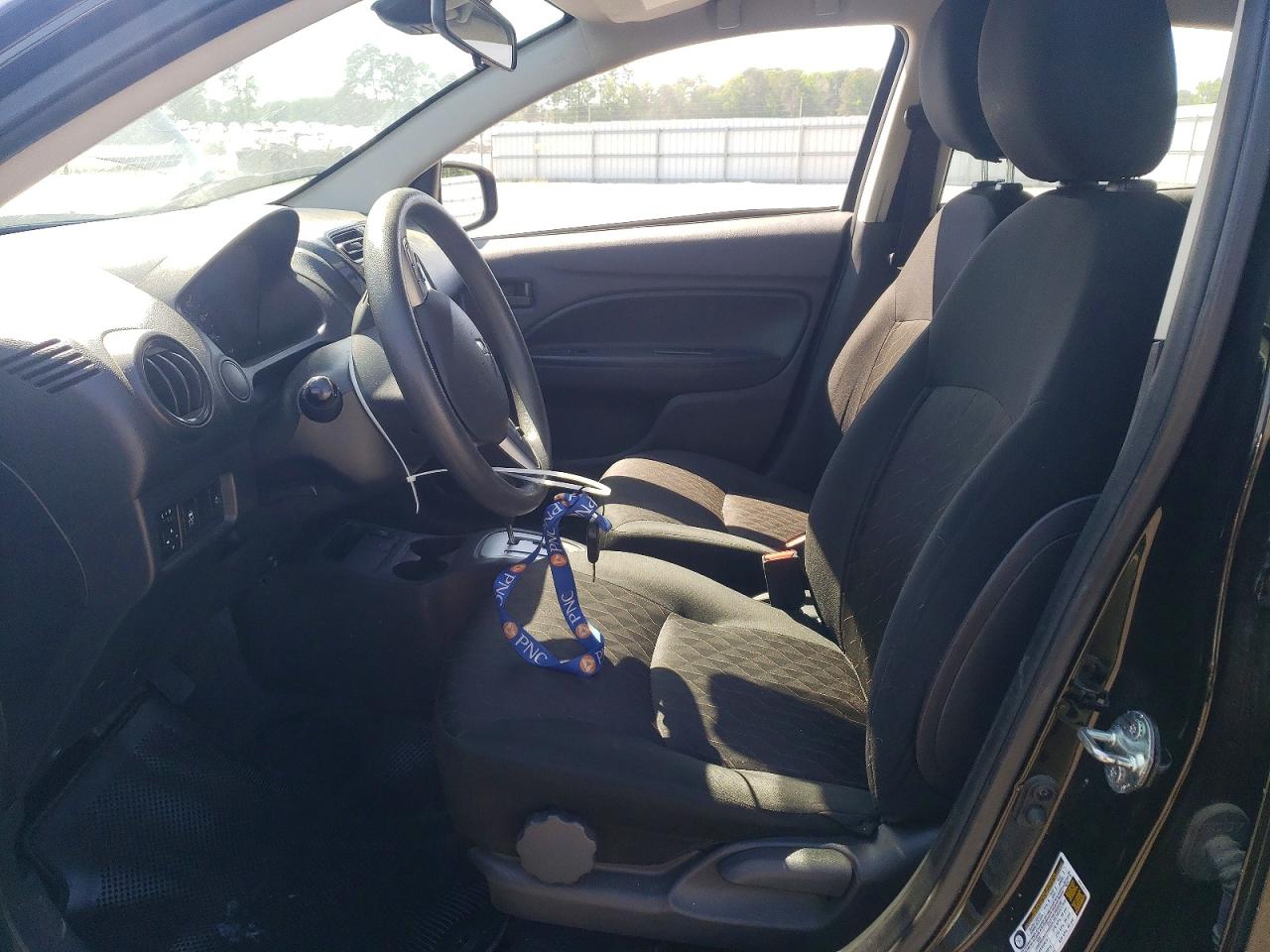 Mitsubishi Mirage Es
