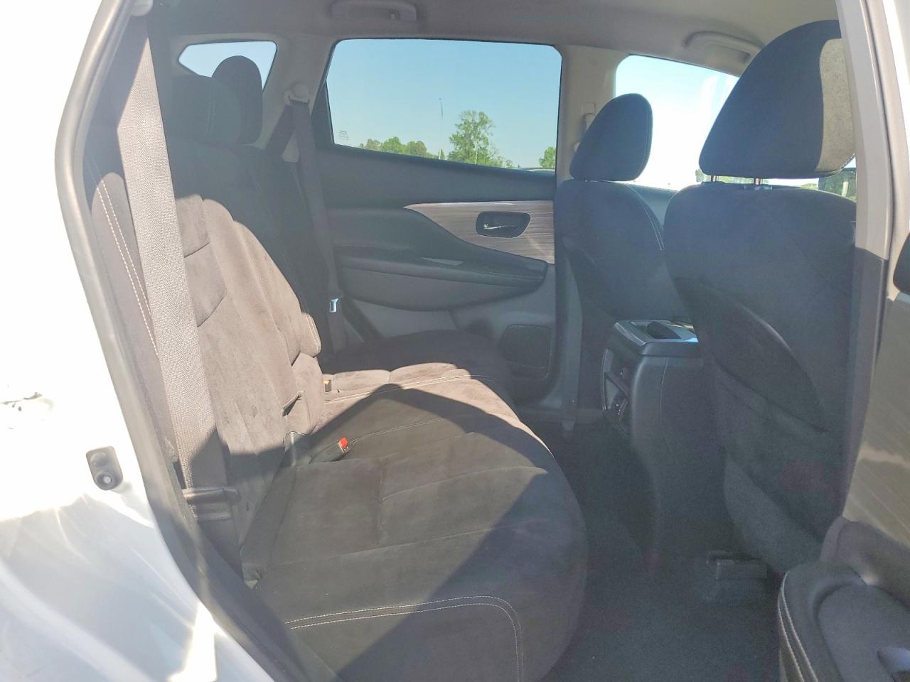 Nissan Murano S