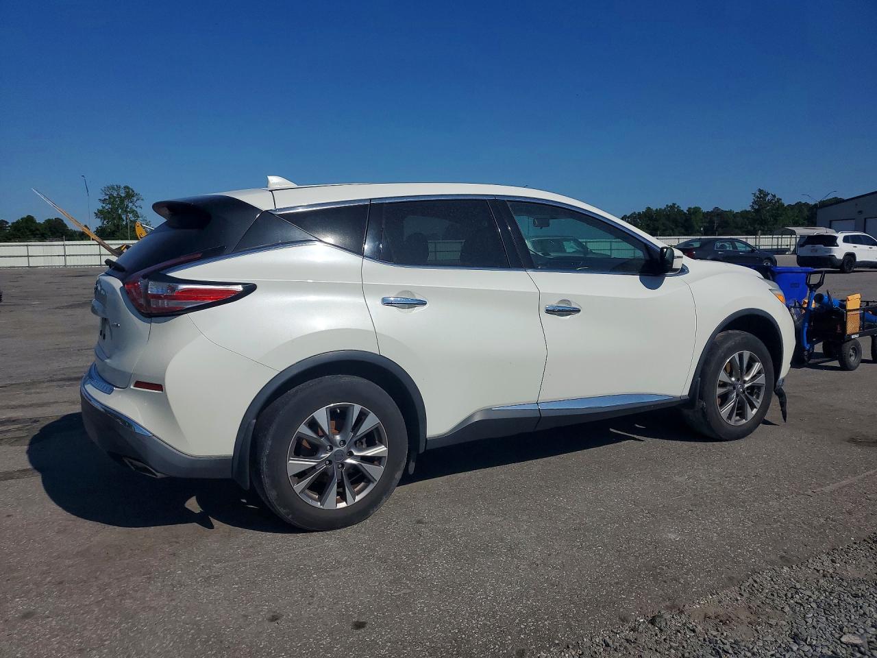 Nissan Murano S