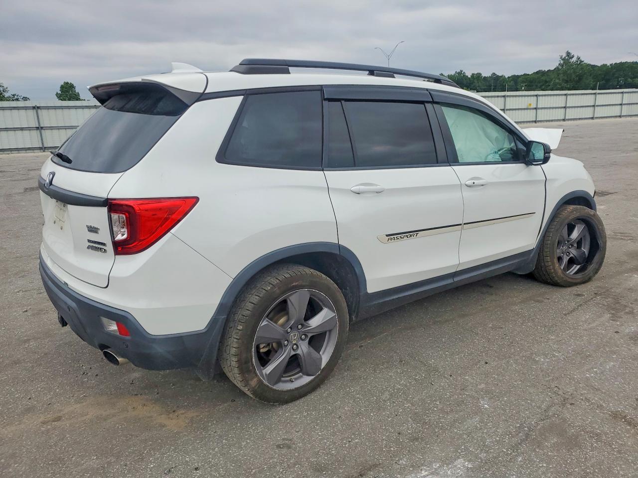 Honda Passport Touring