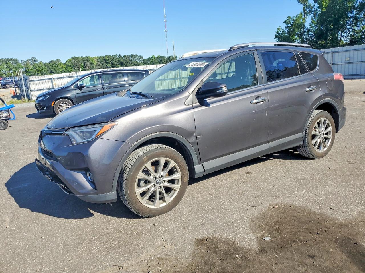 Salvage Toyota RAV4 Image