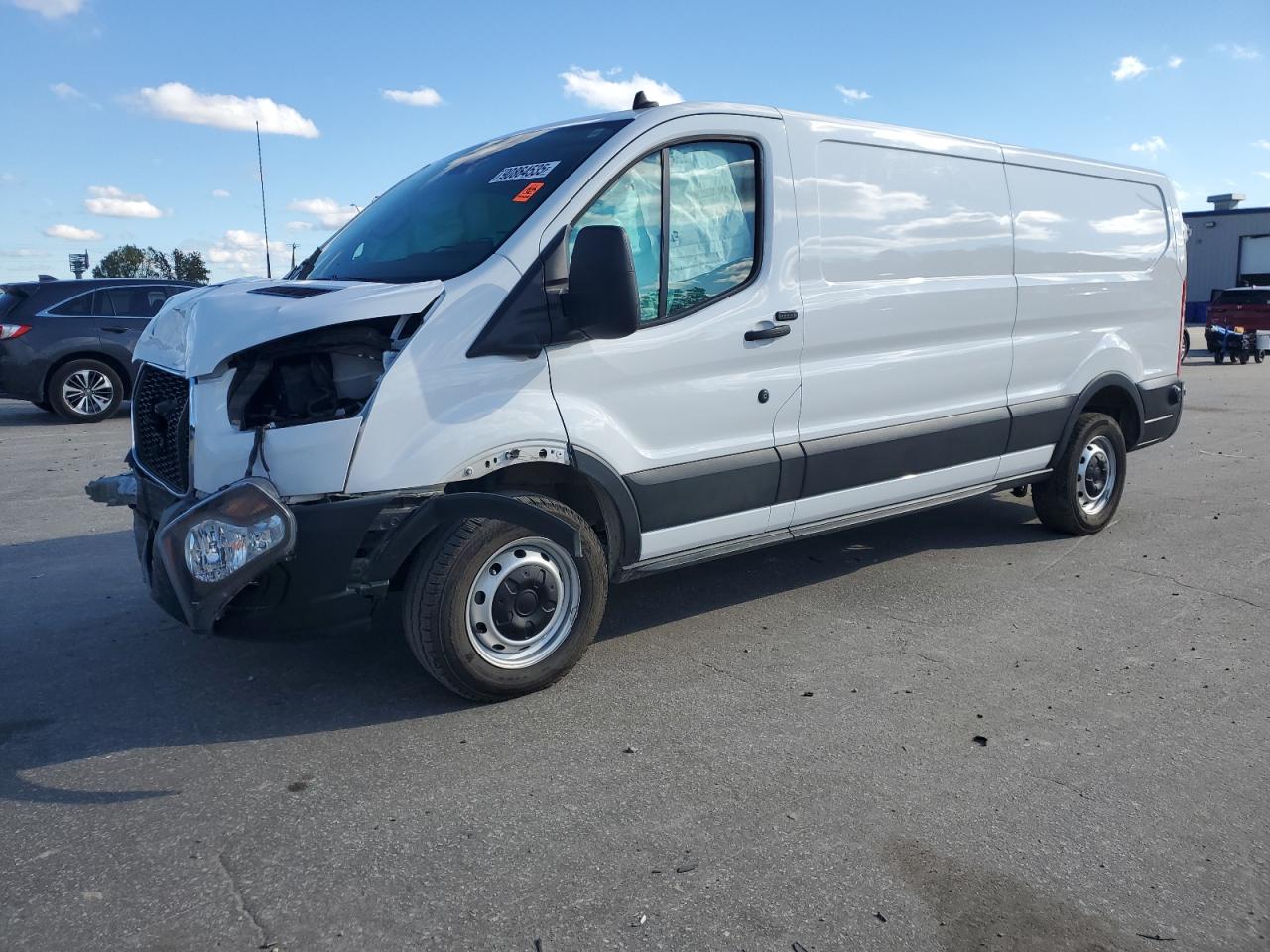 Salvage Ford Transit Image