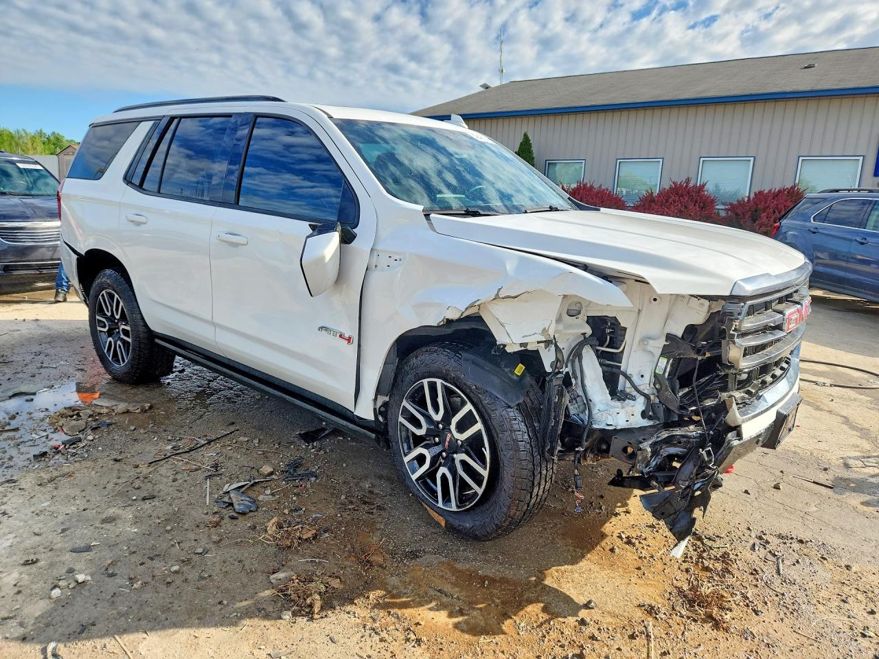GMC Yukon At4